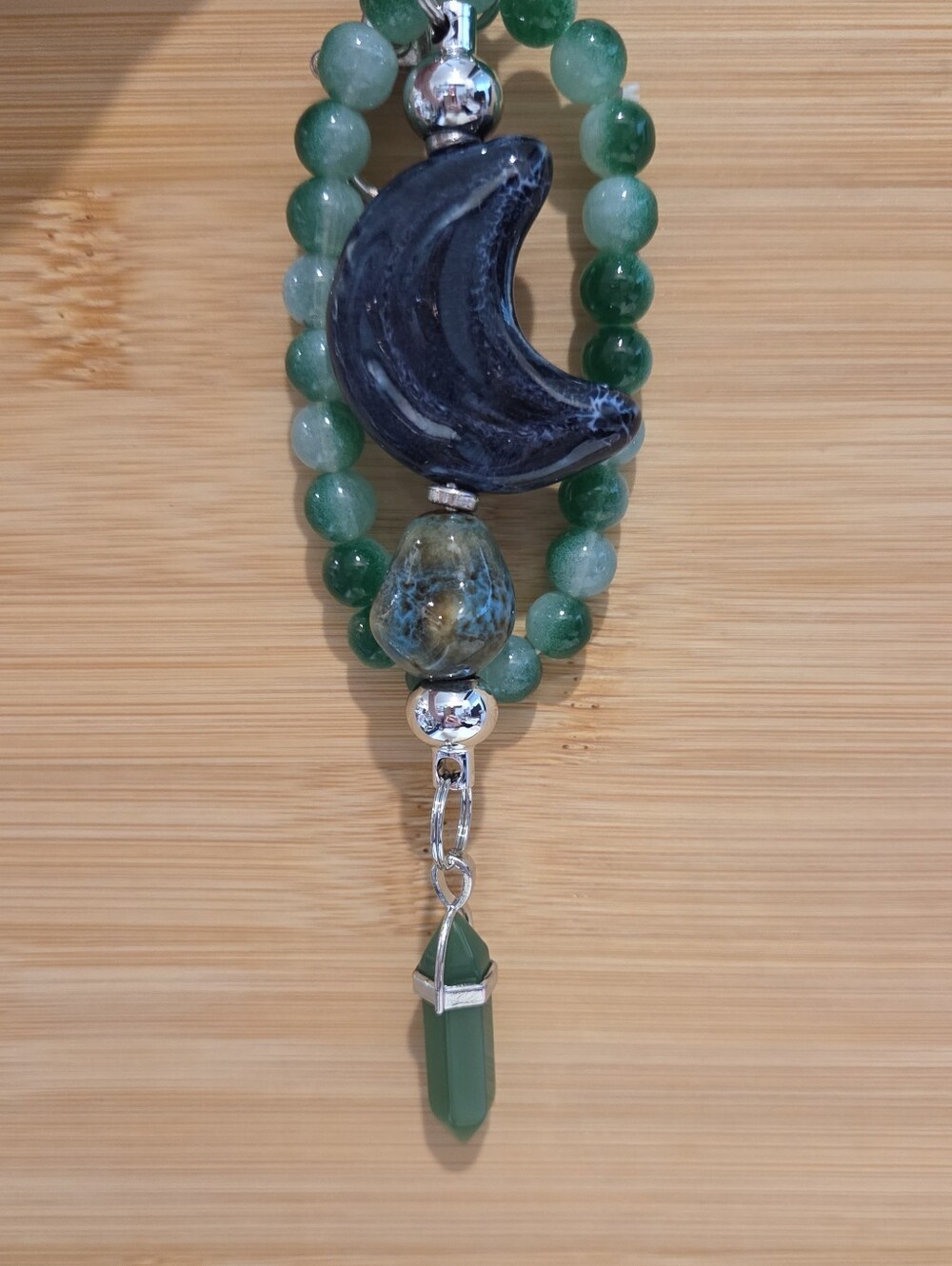 Gorgeous Handcrafted Keychain With Striking Polished Dark Crescent Moon - Picture 5 of 14